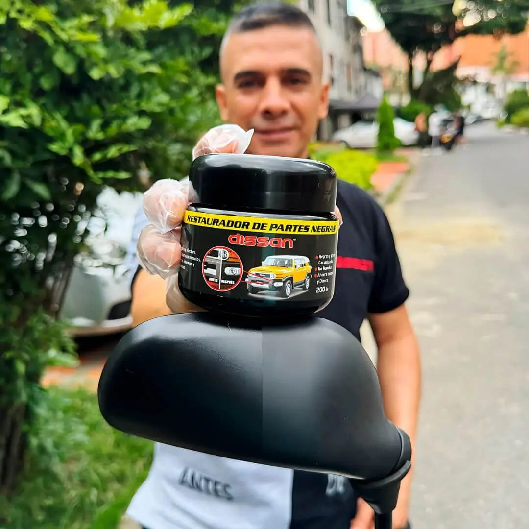 Restaurador de Partes Negras DISSAN AUTO + REGALO un perfume exclusivo +Toalla de Microfibra Premium